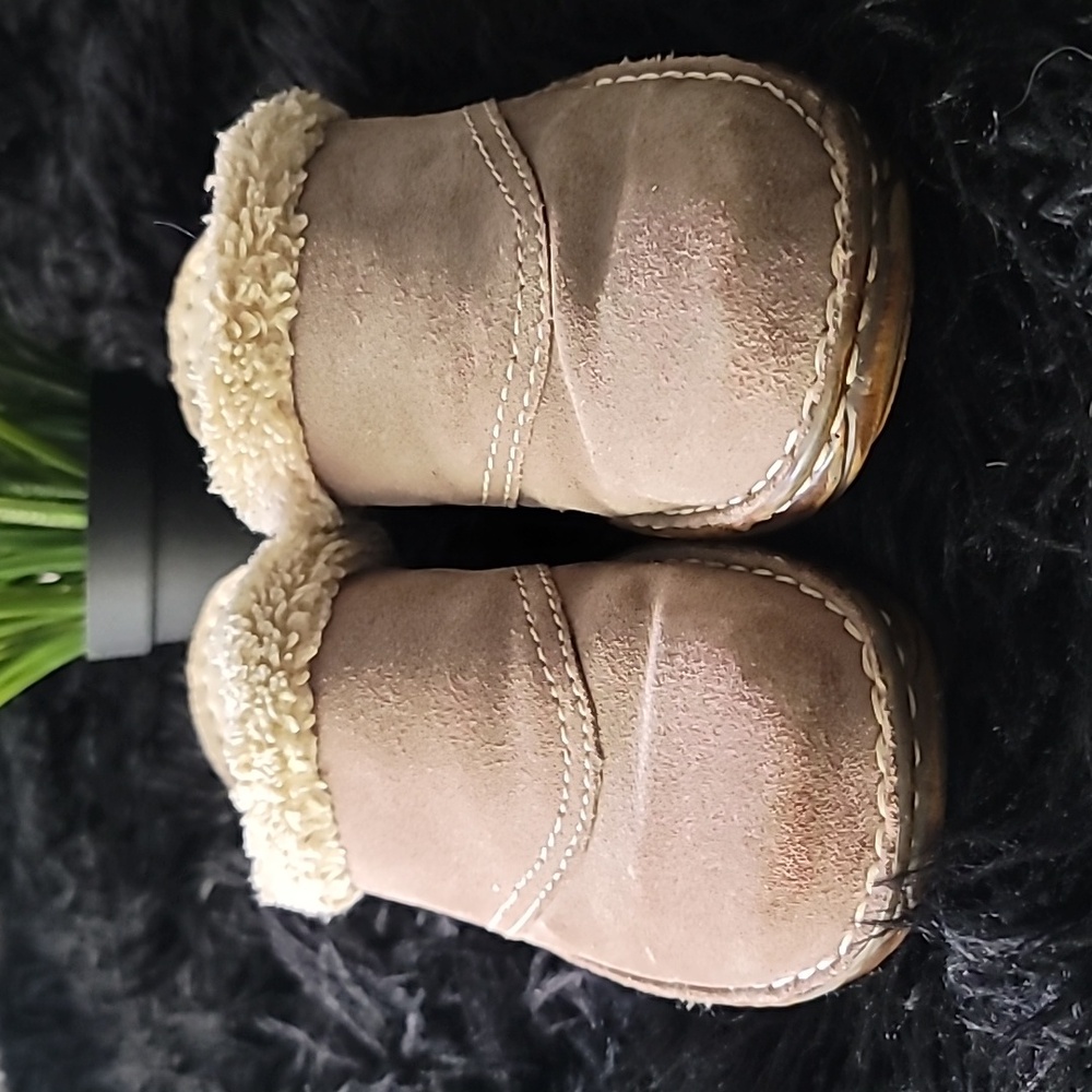 🫏 Naturalizer Tan Fleece-Lined Mules Size 8 - Picture 2 of 10
